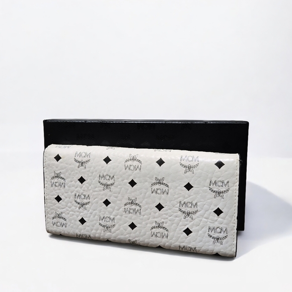 MCM (Like New) Visetos Trifold Long Wallet-Complete Inclusion - Picture 3 of 16